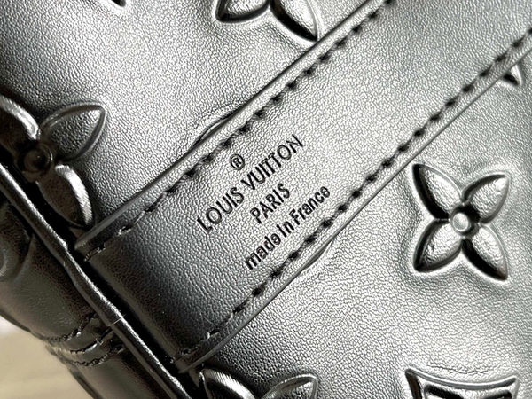 ルイヴィトンバッグ着用イメージ